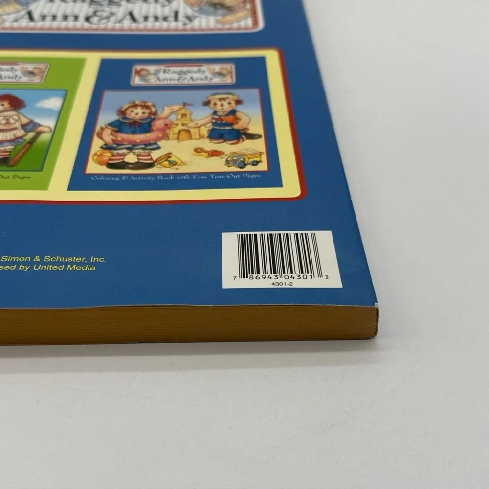 Raggedy Ann & Andy‎ Coloring & Activity Book-SIMON & SCHUSTER 2003 New